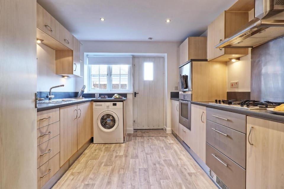 Hythe Hill Home Apartment in Colchester