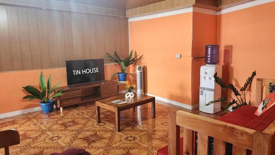 Welcome to our Tin House! Apartment in Baguio