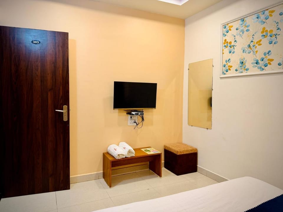 Hotel Shree Darshan - Near Mahakal Mandir Ujjain Hotel in India