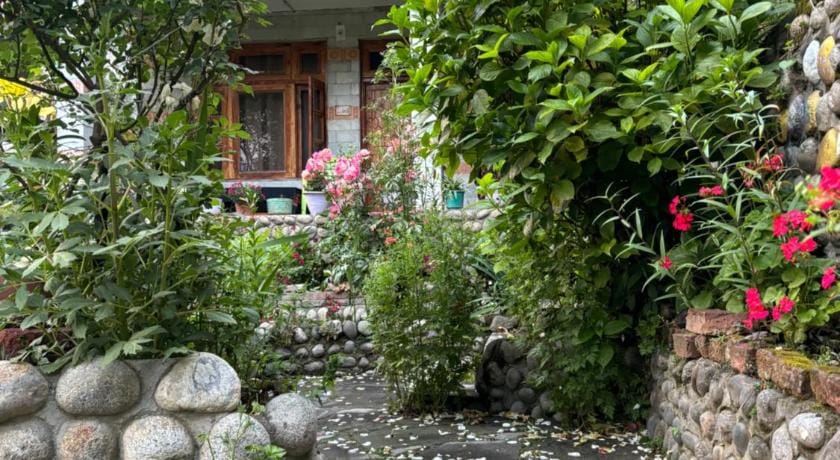 Naggar-Manali's paradise at Chanderlok Apartment in Himachal Pradesh