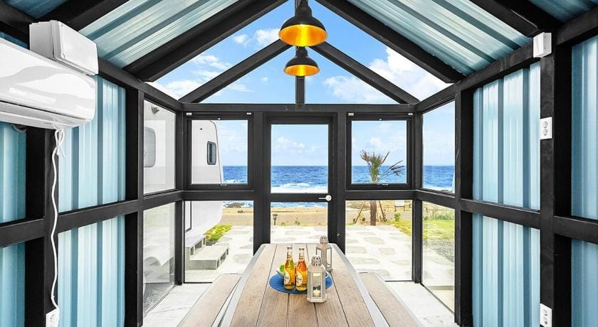 Pohang Uni’s Sea Caravan (Homigot Branch) Bed and Breakfast in South Korea