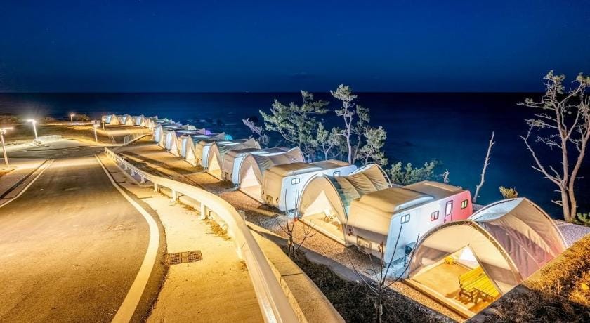 Sinpo Port TITF Caravan Bed and Breakfast in South Korea