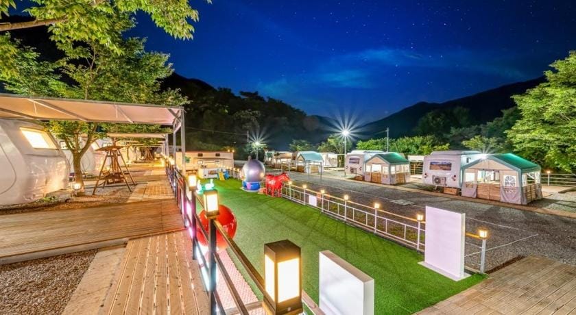 Jirisan Forest Caravan Park Bed and Breakfast in South Korea