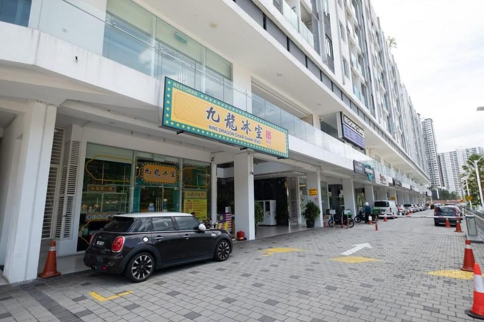Suria North Kiara 500mbps Wi-Fi 3km-Desa Park City Apartment in Petaling Jaya