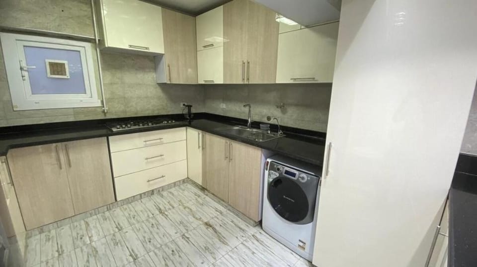 Queen Pearl Rose 2 BR Apt w/ roof top pool Apartment in Cairo Governorate