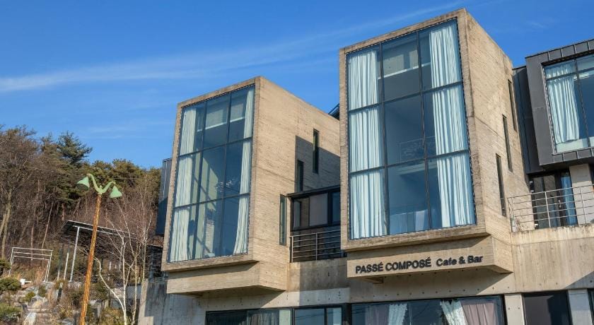 Yeongheungdo BoutiquePasseComposePension Bed and Breakfast in Gyeonggi-do