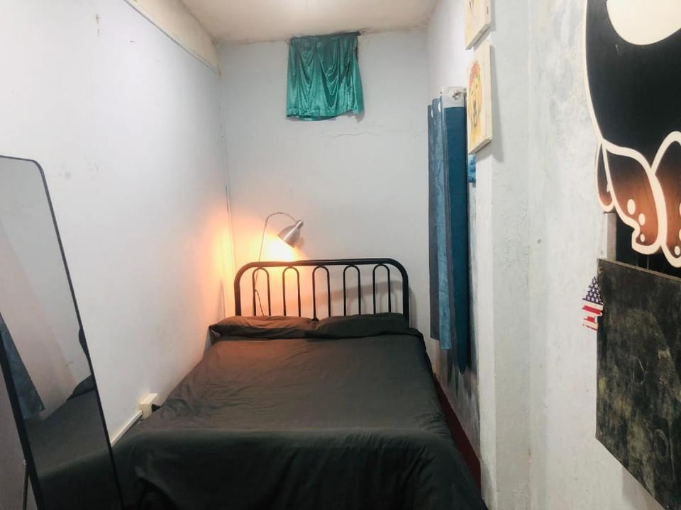 Heart of Quarter Affordable price- Share WC Apartment in Hanoi
