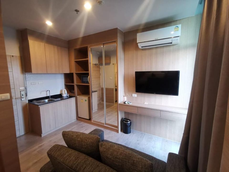 Pattaya泳池公寓 高档装修 中天夜市 中天海滩 Apartment in Pattaya City