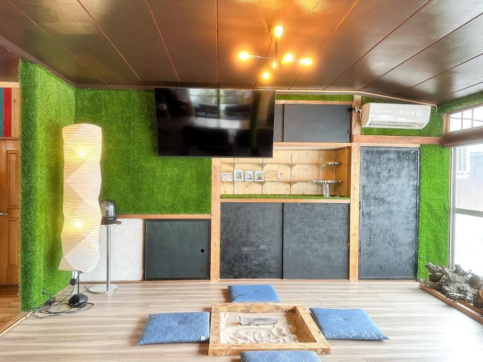 midori Hotel in Nagano Prefecture