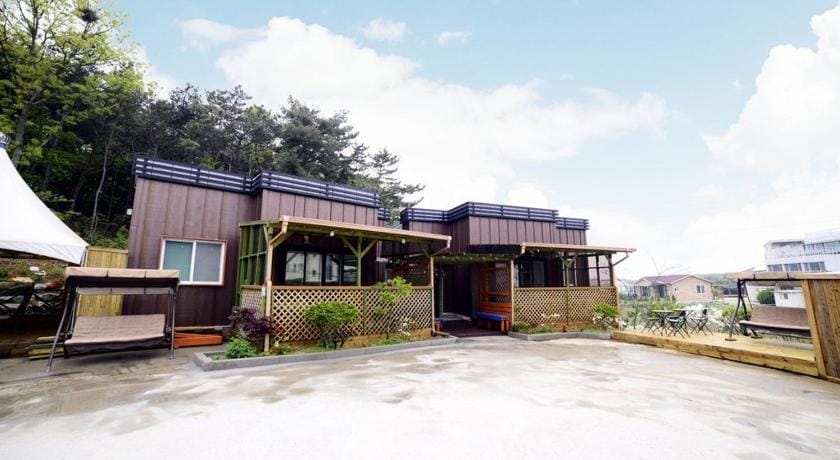 Poem Pension Bed and Breakfast in Gyeonggi-do