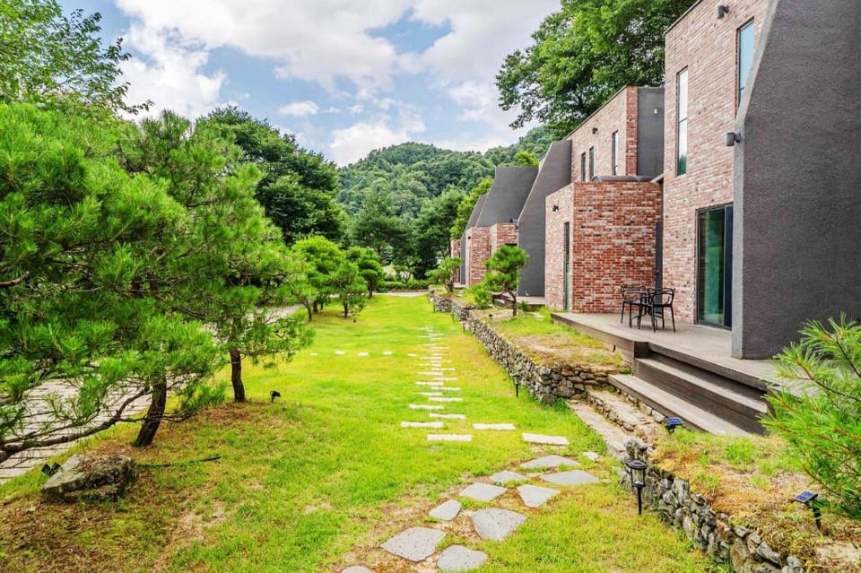 Pension The Q24 Spa N Pool Villa Bed and Breakfast in Gyeonggi-do
