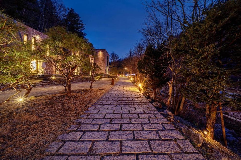 Pension The Q24 Spa N Pool Villa Bed and Breakfast in Gyeonggi-do