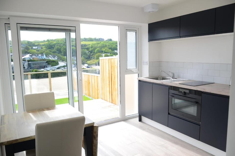 Swn Y Mor  (Sound of the Sea)  by Aberporth Beach Holidays Apartment in Wales