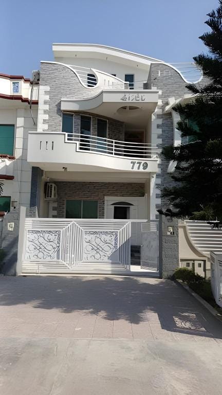 IVY Guest House Hotel in Islamabad