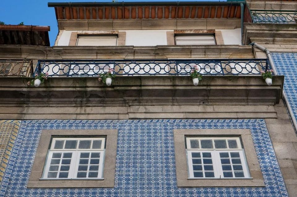 PORTO CLÉRIGOS Apartment Violet (4th) Apartment in Porto
