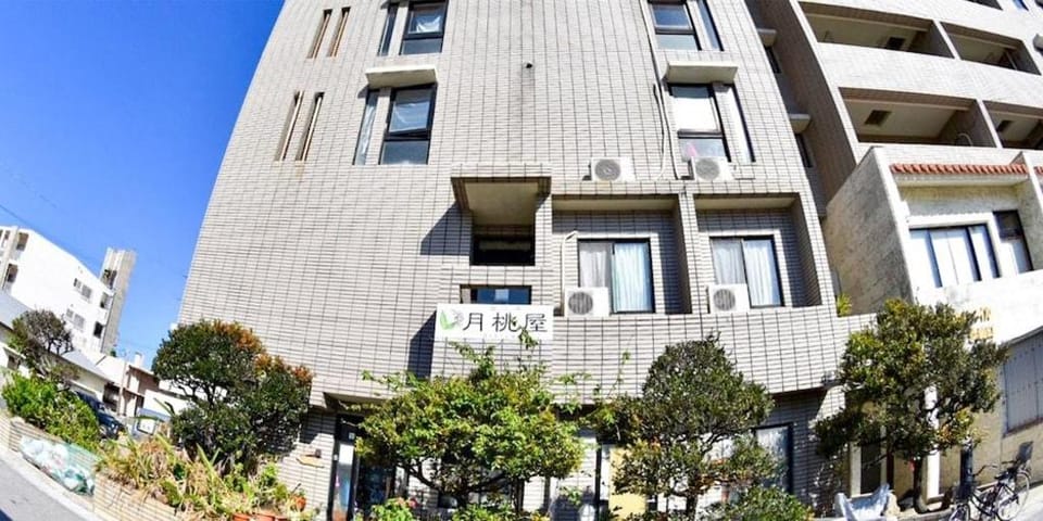Shimayado Gettouya Bed and Breakfast in Okinawa Prefecture