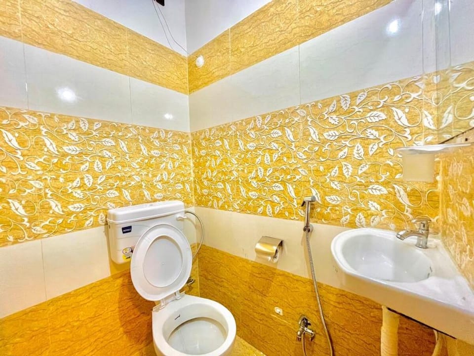 TFF INN Lucknow Hotel Style Homestay Vintage Theme Apartment in Lucknow