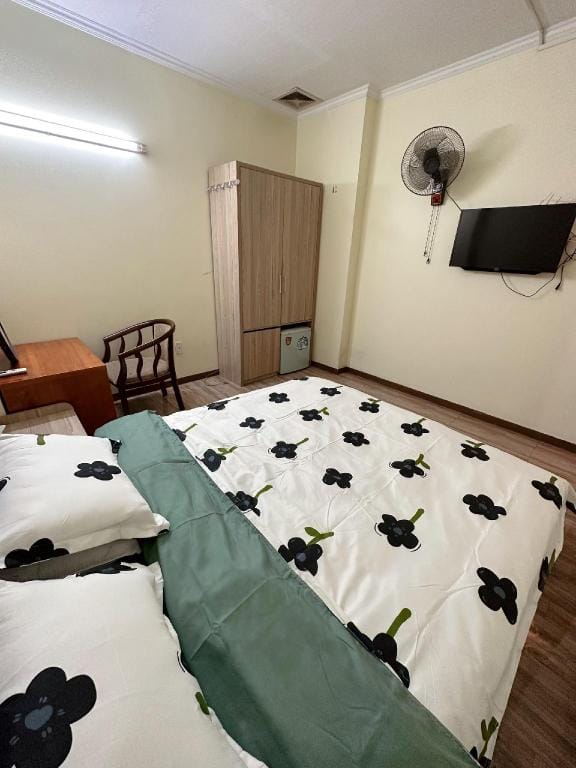 Nguyen Huy Family 1 P306 Apartment in Laos