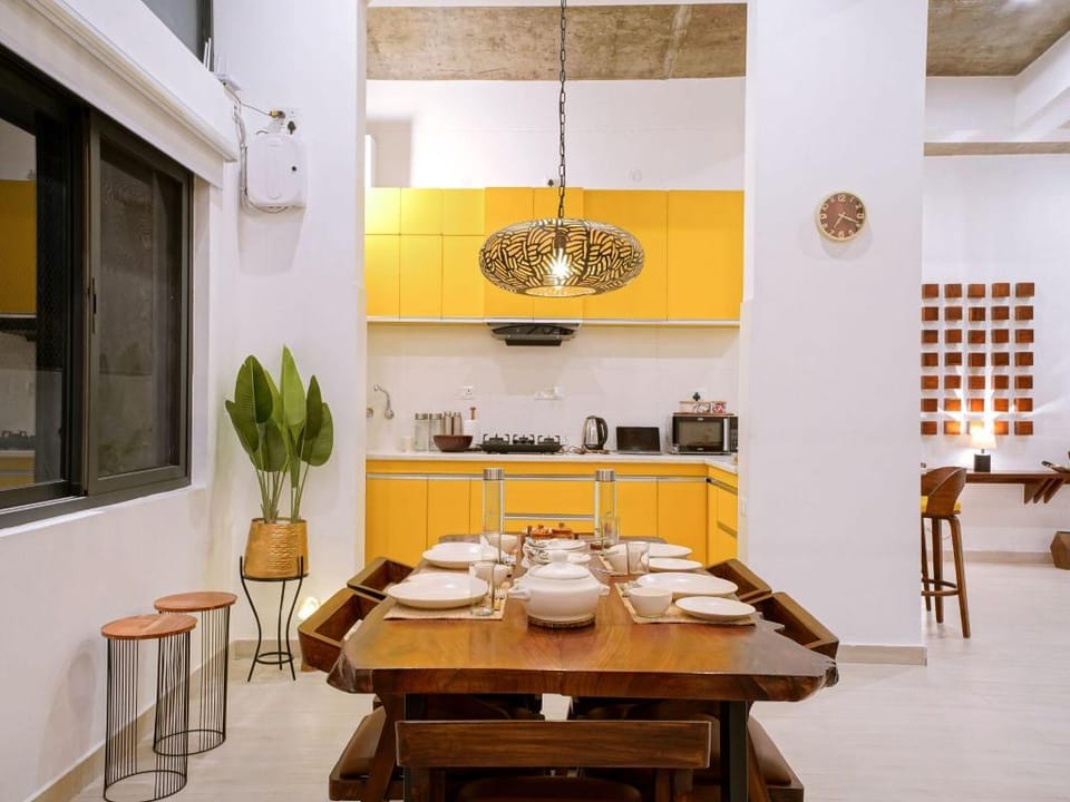 LaRiSa X Mountains & Martini Villa Villa in Uttarakhand