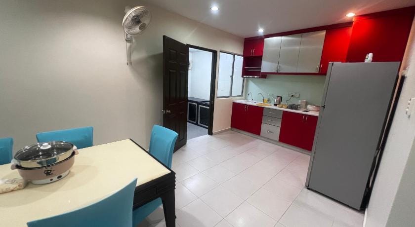 Cozy Projector Home 4273 ( Setia indah ) Apartment in Johor Bahru