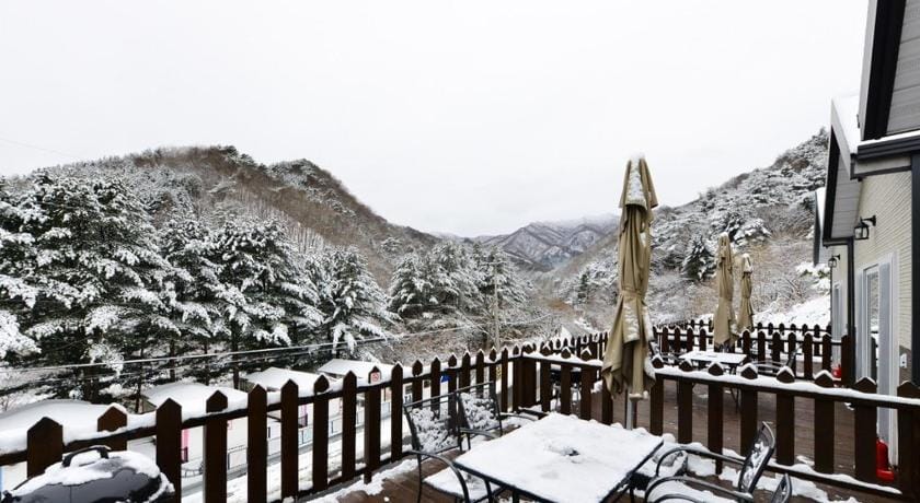 Myeongjisan Valley Stay Bed and Breakfast in Gyeonggi-do