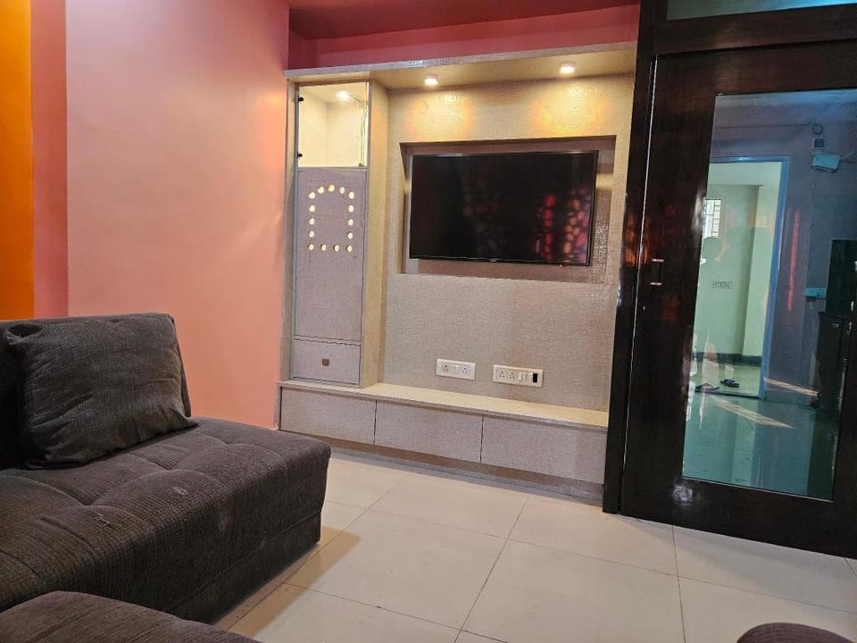 Xanadu 903 pool, airport, City centre 2 Apartment in Kolkata