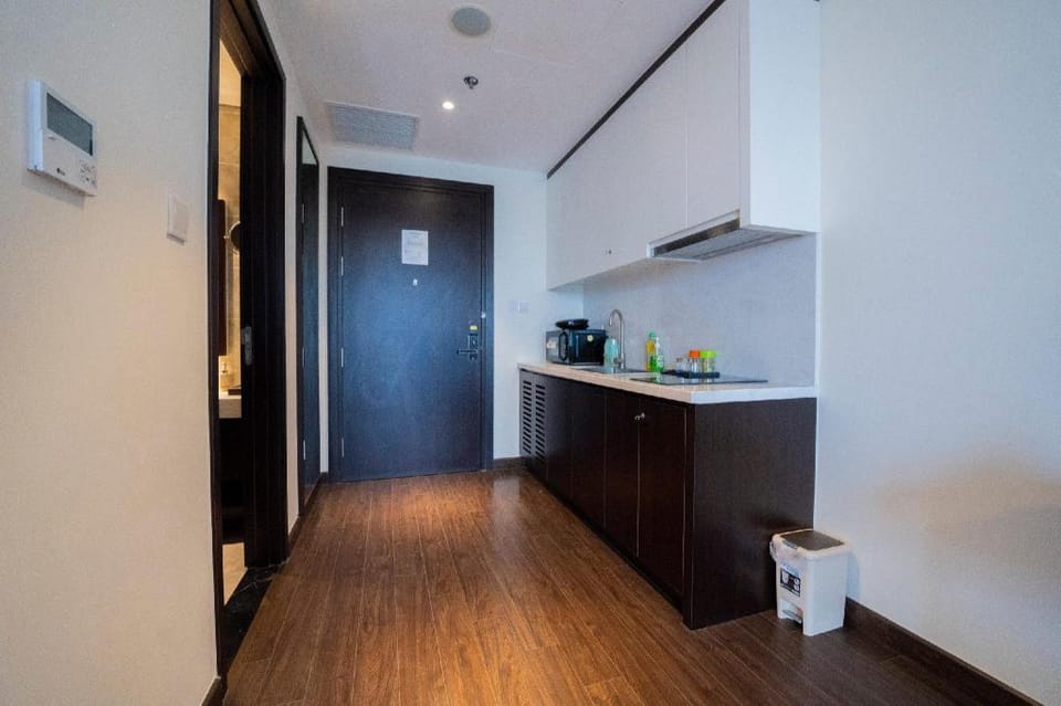 HiHome Sea View Apartment Ha Long Apartment in Laos