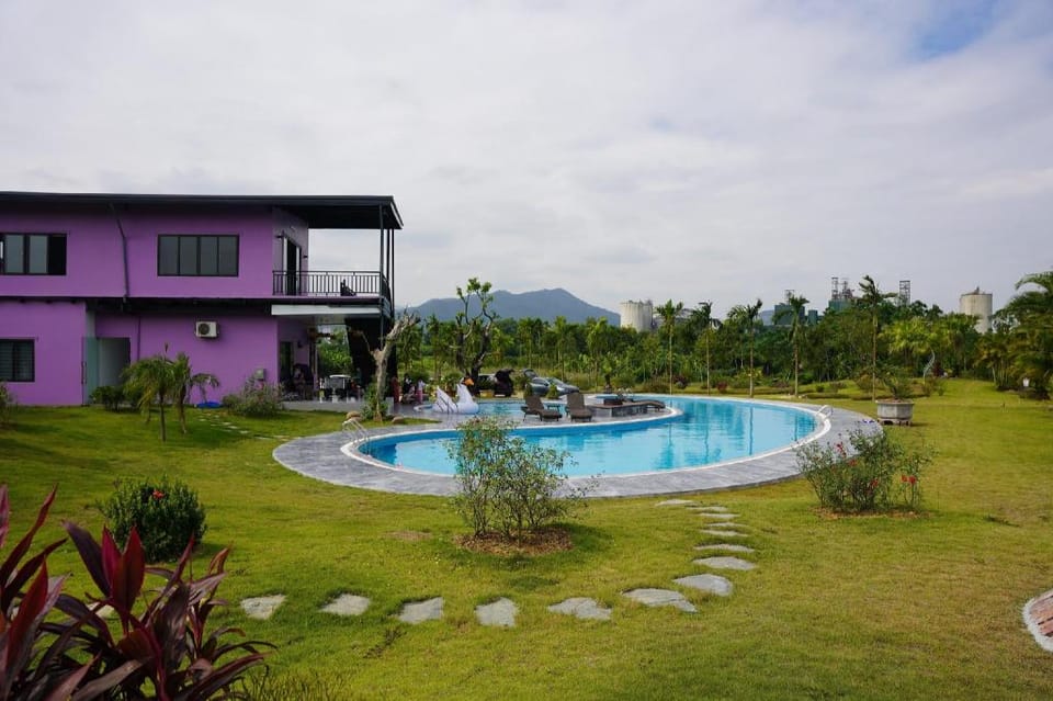 VIOLET VILLA Apartment in Laos