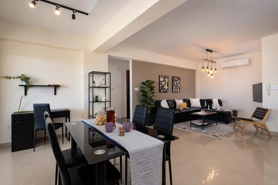 Zest City Apartment by Nomads Apartment in Paphos
