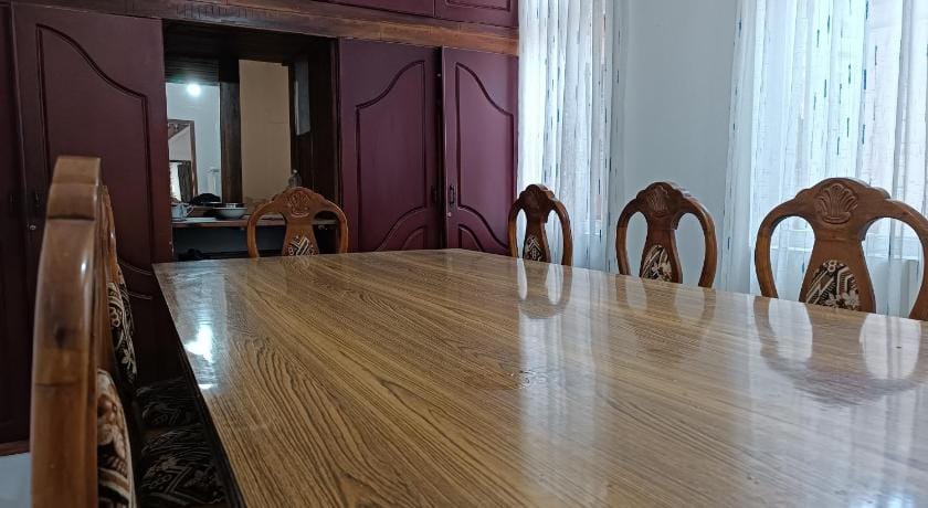 Richland's Villa Vacation rental in Gangawatakorale