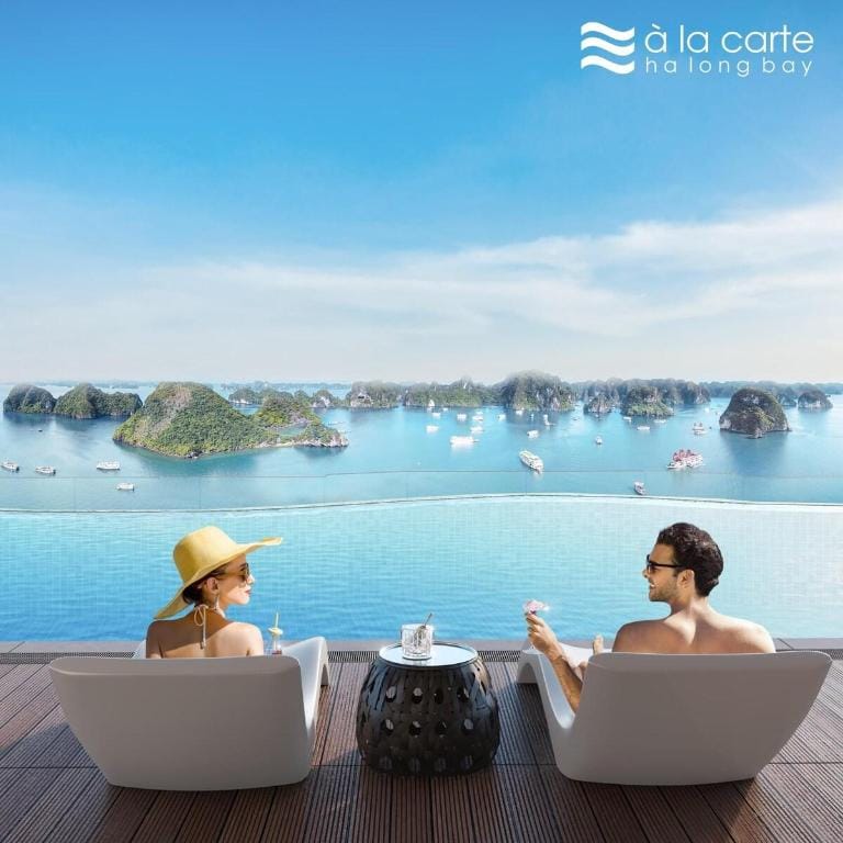 Elegant 1 bed oasis.1 minutes to Beach.Ha Long Bay Apartment in Laos