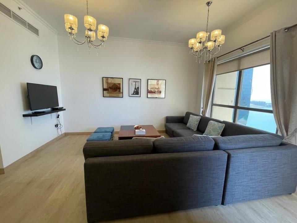 Luxury 2 Bedroom Apartment Jumeirah Sea View Apartment in Dubai