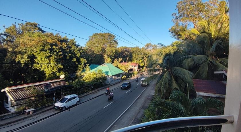 R & R (Rest & Relax) Guesthouse Hotel in Northern Mindanao
