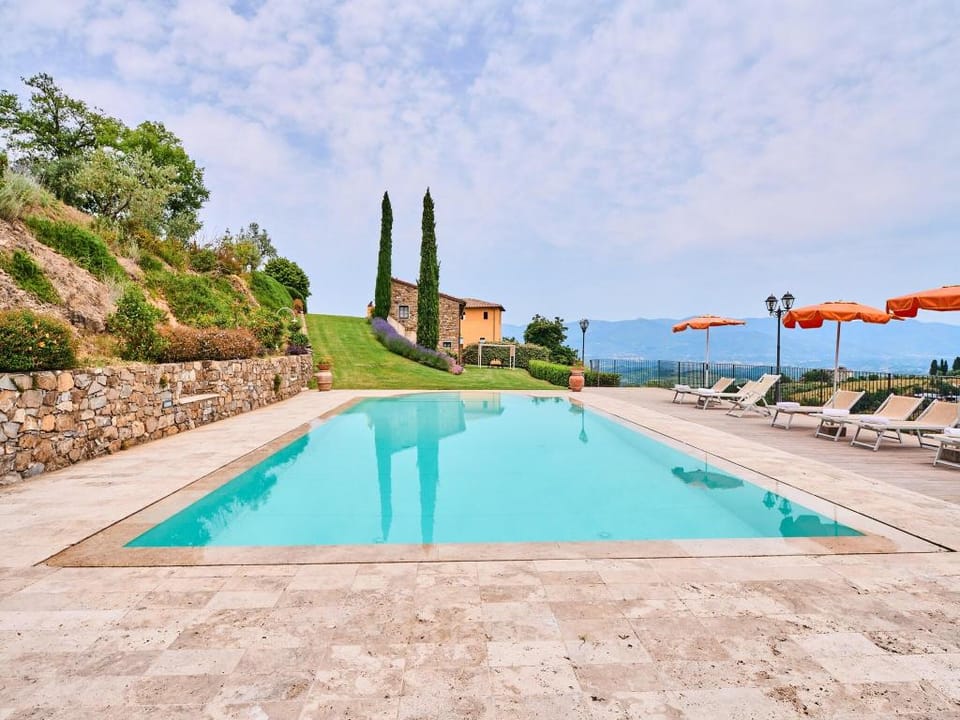 Tranquil Chianti Escape for 4 Villa in Radda in Chianti