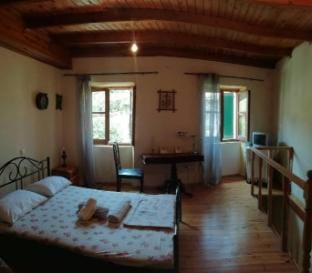 Traditional 2 floors house at Corfu,near the sea. Vacation rental in Corfu, Greece