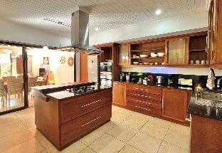 Searenity Villa- Relaxing Tropical Vibe Villa in Grand Baie