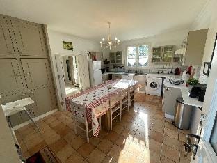 Maison 6/8 pers dans domaine avec piscine Vacation rental in Centre-Val de Loire
