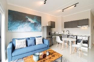 62 Cozy-Central-Private-Backup Power-uncapped WIFI Vacation rental in Sandton
