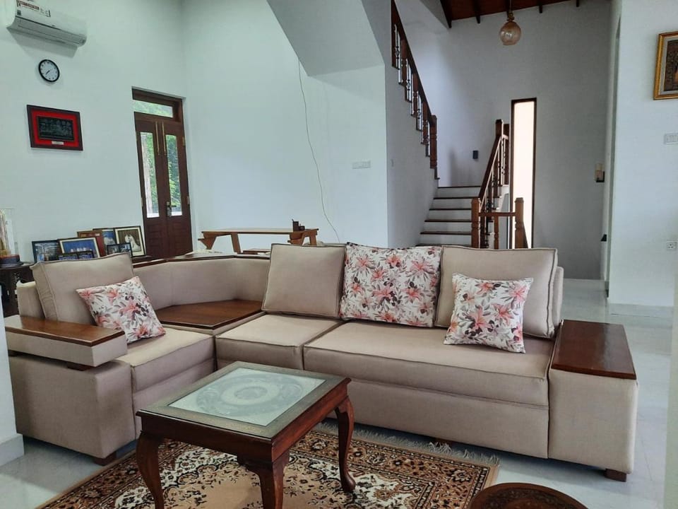 The Anchorage of Field View - 1st Fl Family Room Vacation rental in Western Province