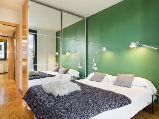 Apartment in Barcelona with a Balcony Apartment in Barcelona