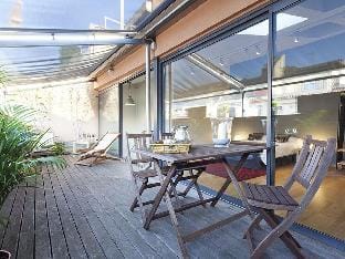 Penthouse with Large Terrace next to Teknon Apartment in Barcelona