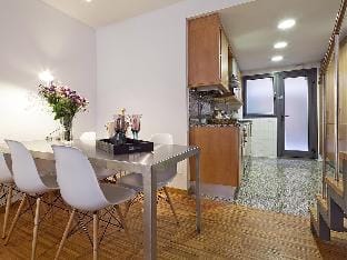 3BR Duplex Apartment near Park Guell Barcelona Apartment in Barcelona