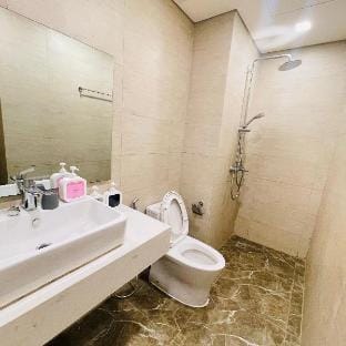 FLC Sea Tower 3 Phòng Ngủ View Biển Apartment in Vietnam