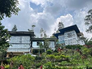 Tranquility House,Forest Reserve,Jacuzzi, BBQ,25p Villa in Selangor, Malaysia