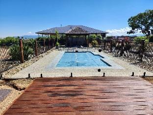 Dan's Rise - With luxurious pool Vacation rental in Mansfield