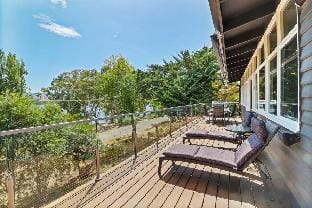 Dawn Retreat - Lake Views in Bonnie Doon Vacation rental in Bonnie Doon