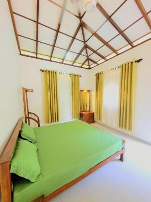 Serene Lush Holiday Home Vacation rental in Tangalle