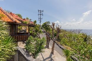 Manta Cottages with Sea View  Bed and Breakfast in Nusapenida