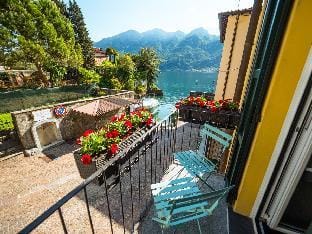 ★Balcony Lake View★ | ♕King Bed | BBQ Apartment in Bellagio