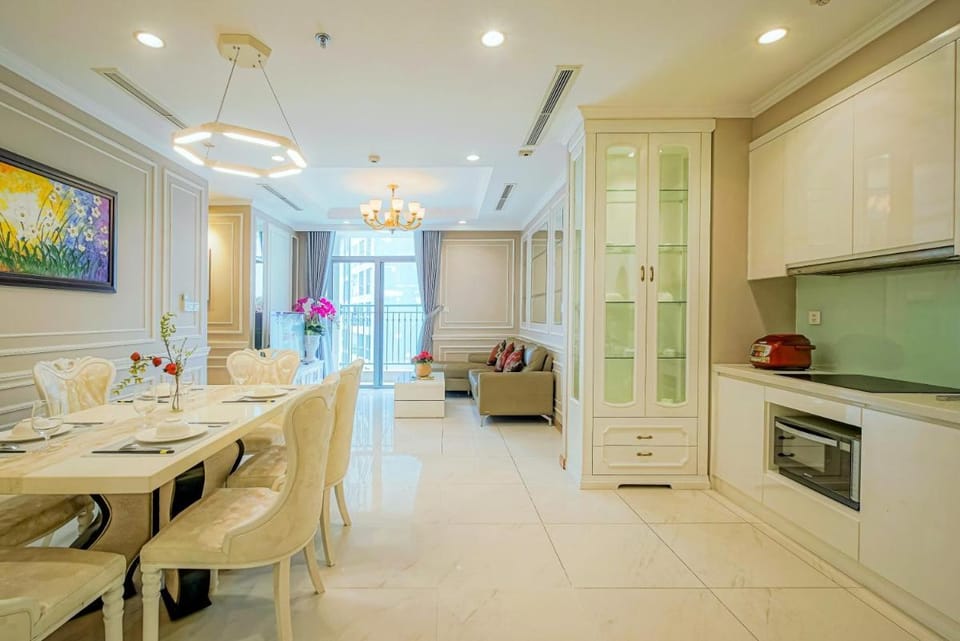 The Lexington Suites, Vinhomes Central Park & Paranomic View Apartment in Ho Chi Minh City